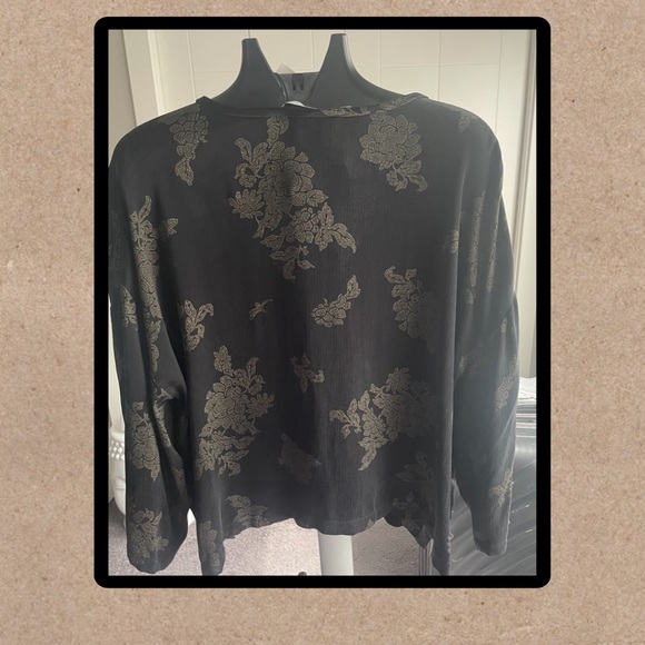 Zara silky floral blouse. Size XL. - Picture 2 of 5